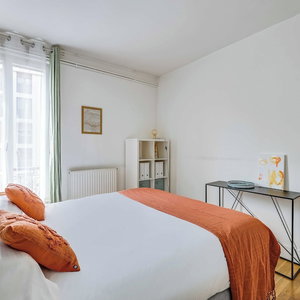 Hotel Charming Apartment 2Br/4P - Saint-Denis cazare Saint-Denis-le-Thiboult
