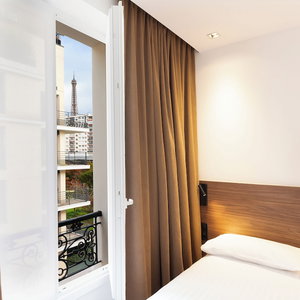 Sejur Les Suites Tour Eiffel vacanta Vanves