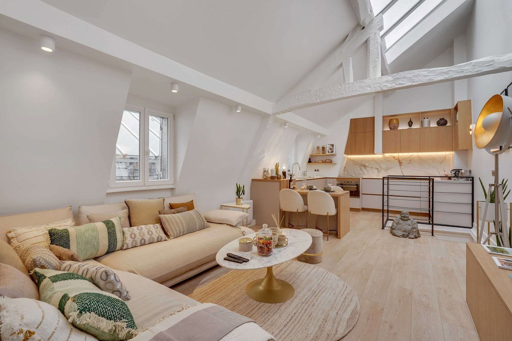 Hotel Historical Apartment In The Heart Of Paris - 4
