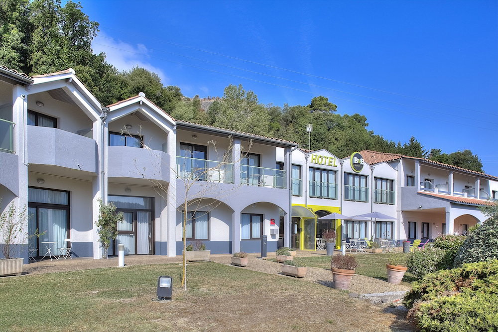 Hotel B&B Hotel Villeneuve-Loubet Village