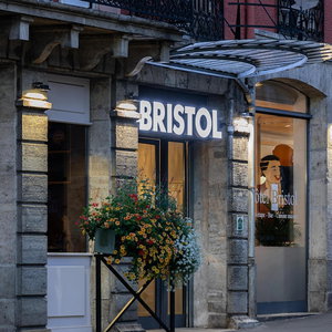 Hotel Best Western Le Bristol cazare Le Puy-en-Velay