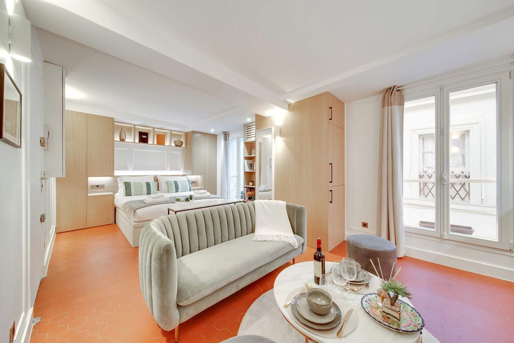 Hotel Historical Apartment In The Heart Of Paris - 3