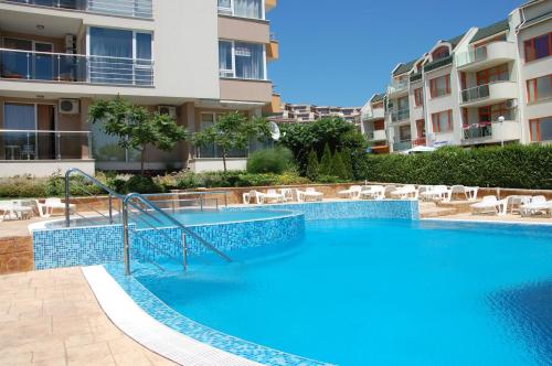 Sineva Del Sol Apartments