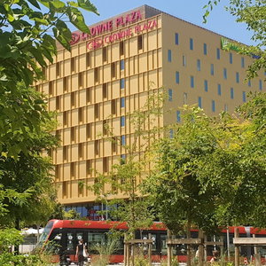 Hotel Crowne Plaza Nice Grand Arenas By Ihg cazare Saint-Laurent-du-Var