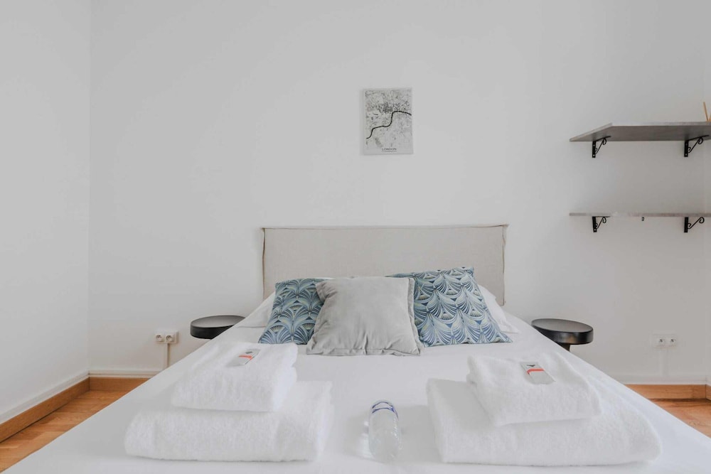Lovely Studio For 2 People - Levallois-Perret