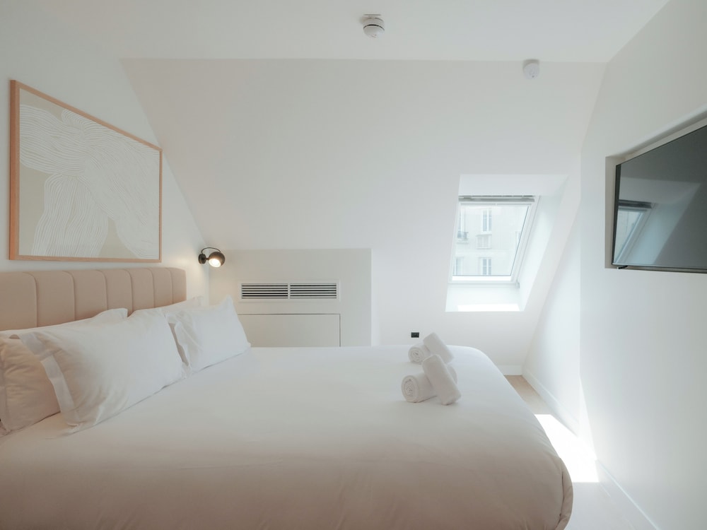 Hotel City Pop 2Night Paris – Self Check-In
