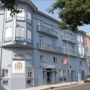 Hotel Hôtel Aragon cazare Saint-Martin-de-Sescas