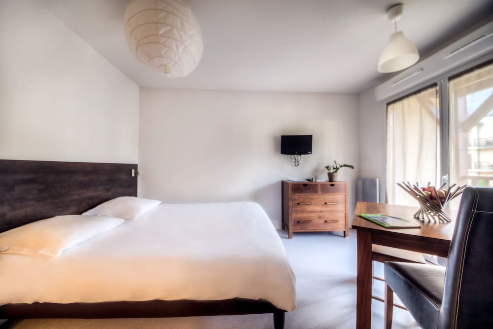 Comfort Aparthotel Lourdes L'acacia