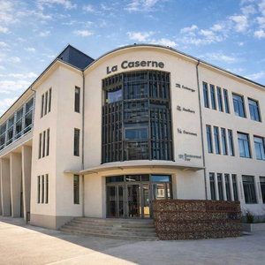 Hotel Hi Poitiers - La Caserne cazare Poitiers