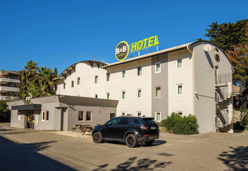 Hotel B&B Hotel Villeneuve-Loubet Plage
