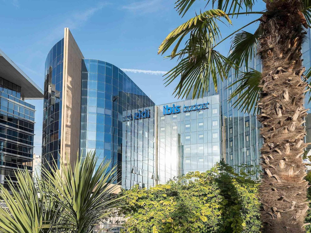 Hotel Ibis Budget Nice Aeroport Promenade Des Anglais