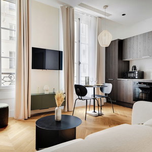 Hotel B48 Paris Haussmann cazare La Madeleine