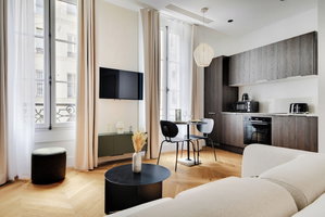 Hotel B48 Paris Haussmann cazare La Madeleine