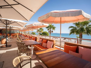 Hotel Mercure Villeneuve Loubet Plage cazare Villeneuve-Loubet