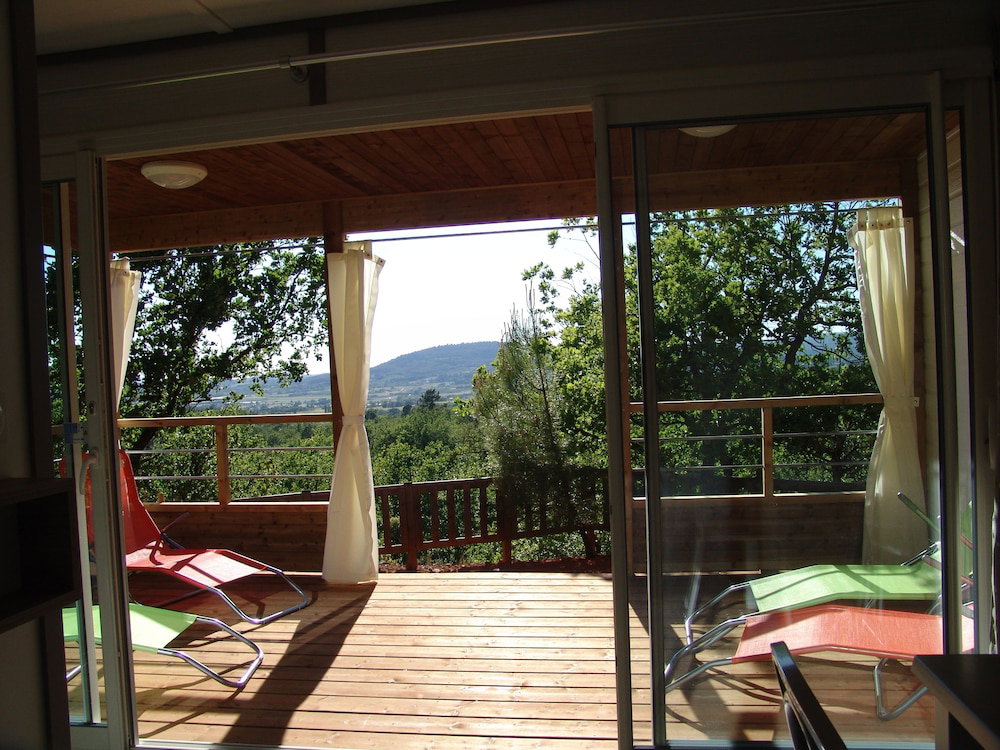 Hotel Village De Vacances La Colline Des Ocres