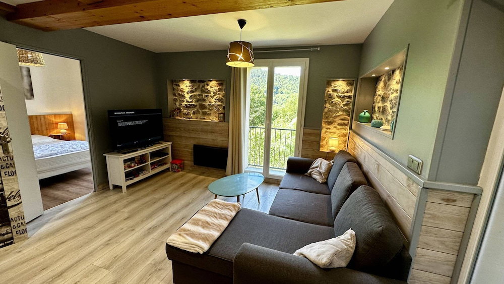Hotel 2-Bedroom Valley View Duplex