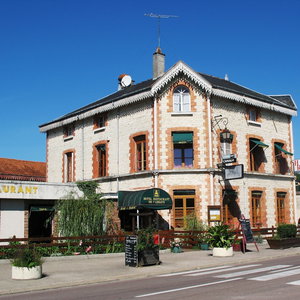 Hotel Hôtel Restaurant De L'abbaye cazare Ville-sous-la-Ferte