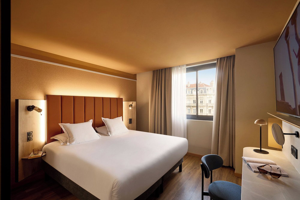 Hotel You Hotel De France Valence - Handwritten Collection. T3 26