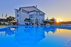 Hotel Complex Sunrise cazare Crisan