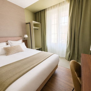 Hotel Flore Hôtel & Jardin, The Originals Relais cazare Vichy