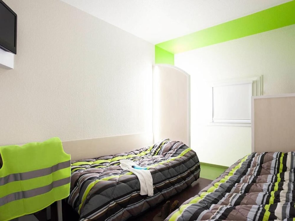 Hotel Unisotel-Montauban