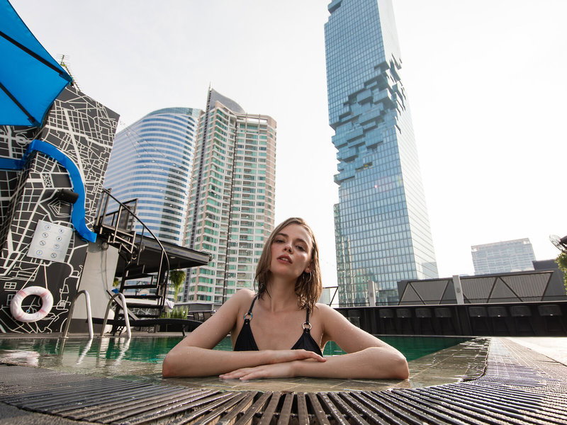 Hotel Haven'T Met Bangkok Silom By Cross Collection