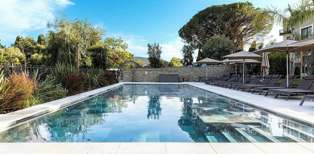 Hotel Ilot Du Golf, Bw Premier Collection