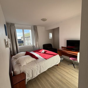 Hotel Hôtel Restaurant Les Oceanides cazare Concarneau