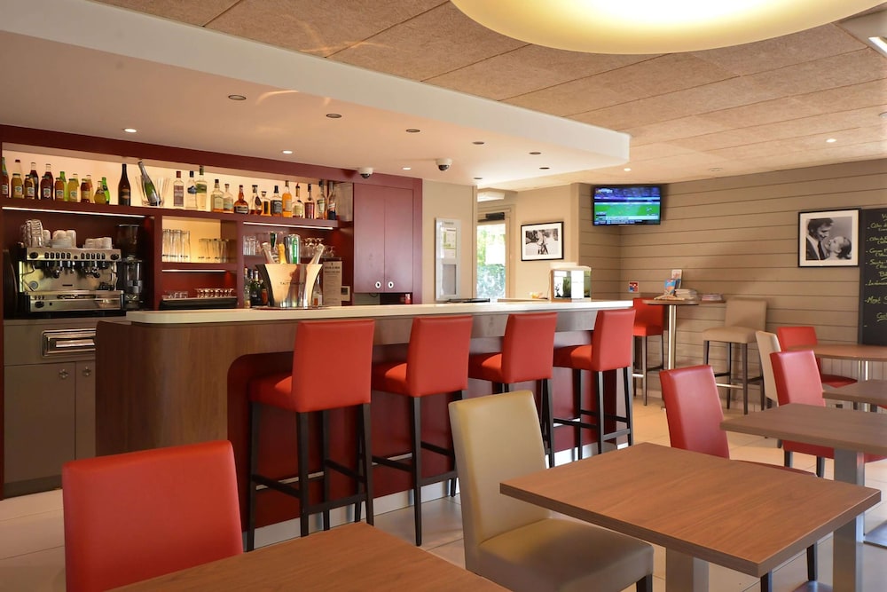 Hotel Hôtel Campanile Reims Ouest - Tinqueux
