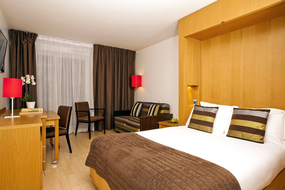 Hotel Residhome Apparthotel Paris Massy