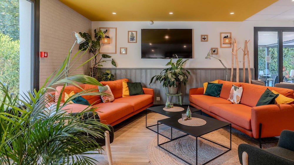 Hotel Campanile Nature - Orange
