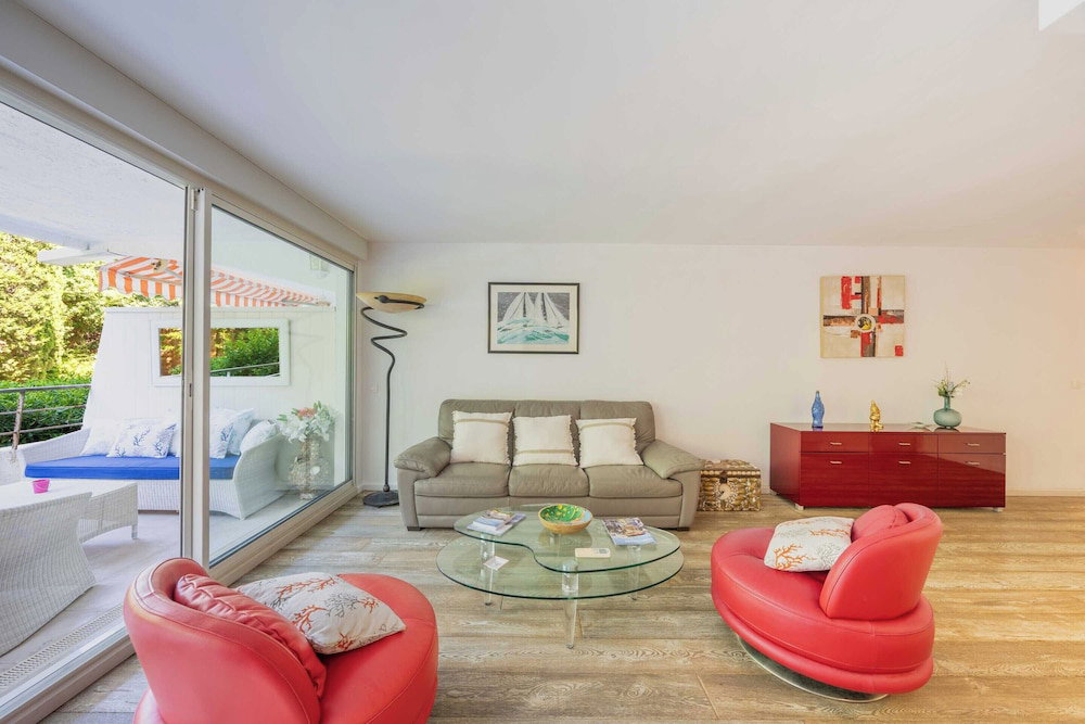 Hotel Charming Apartment With Pool 2Br/4P - Saint-Tropez