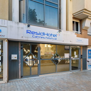 Hotel Residhotel Cannes Festival cazare Mandelieu-la-Napoule
