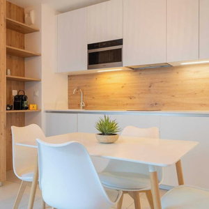 Hotel Spacious Studio A/C 2P - Place Des Lices cazare Saint-Tropez
