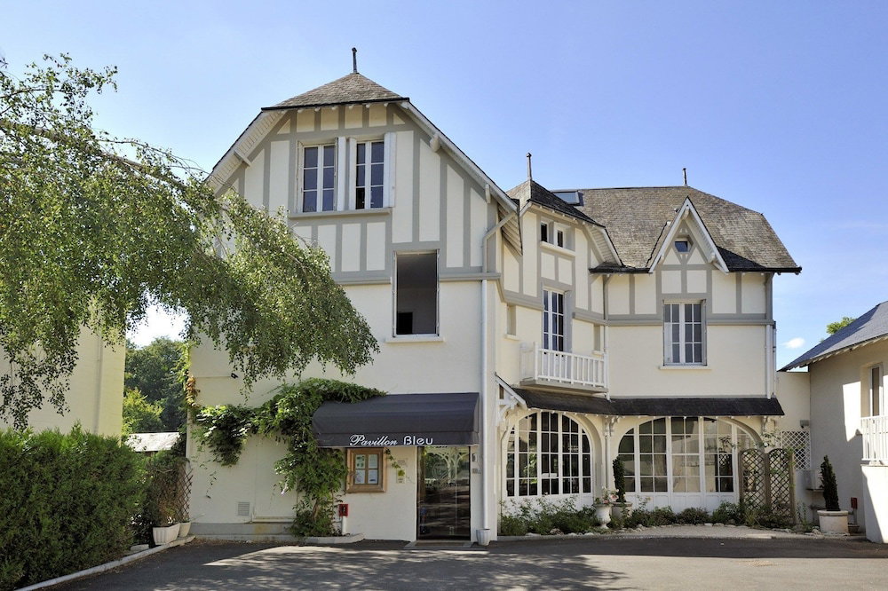 Hotel Pavillon Bleu