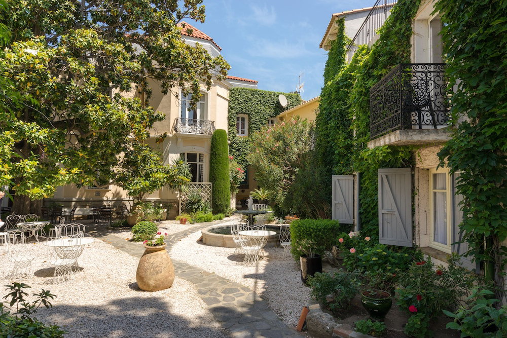 Hotel Hôtel La Casa Païral