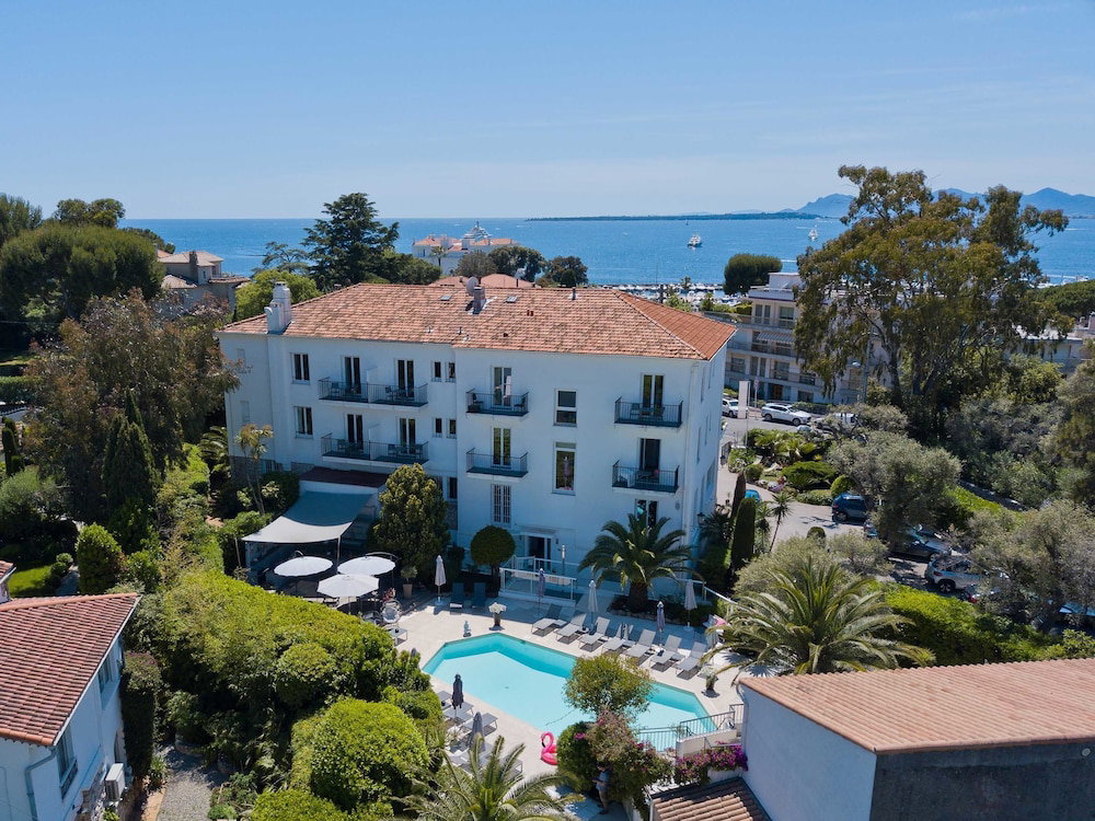Hotel Hôtel La Villa Cap D’antibes