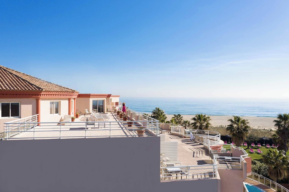 Hotel Grand Hotel Les Flamants Roses