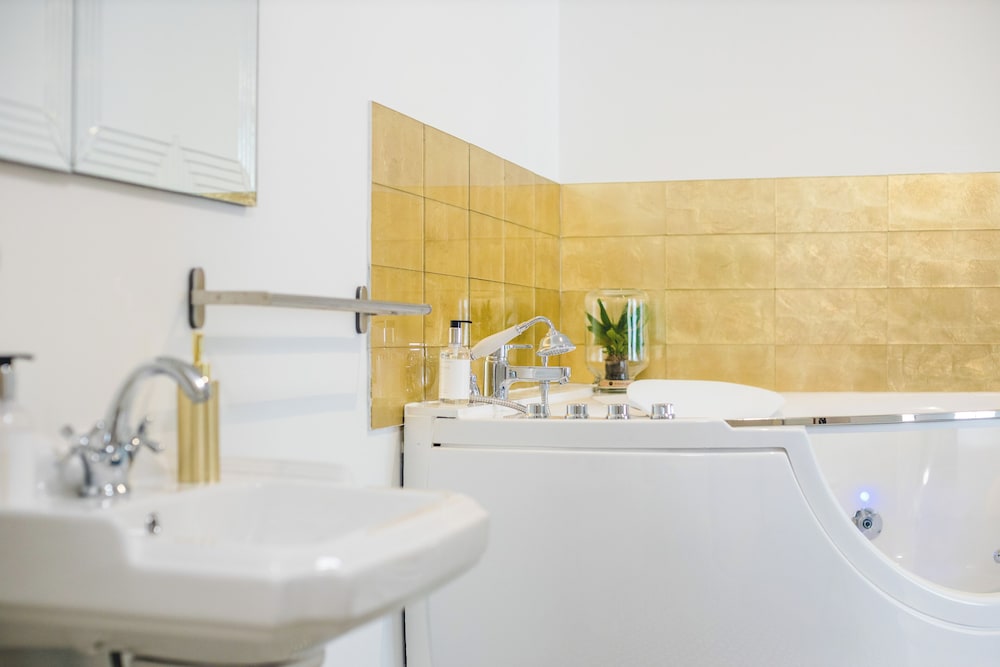 Hotel Les Précieuses Suites & Spa I