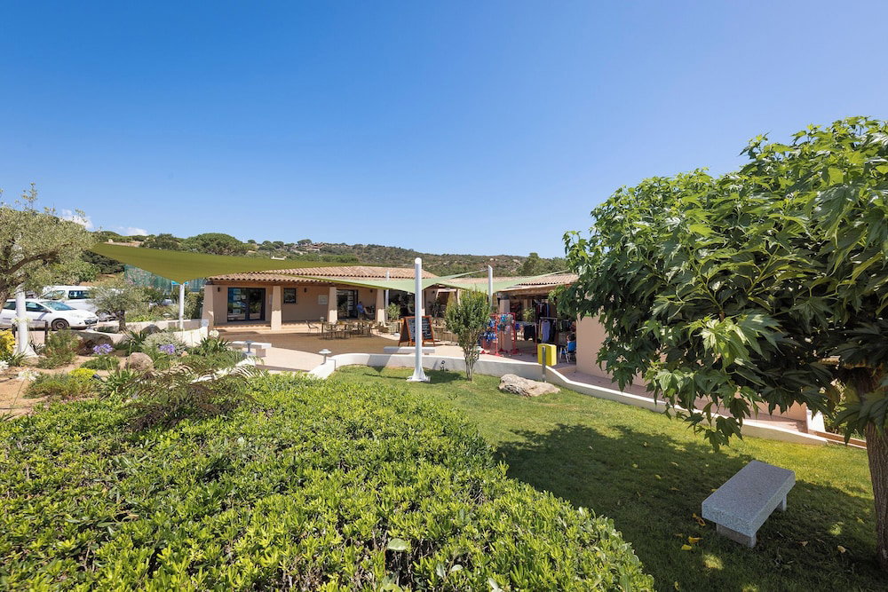 Residence Marina Di Santa Giulia