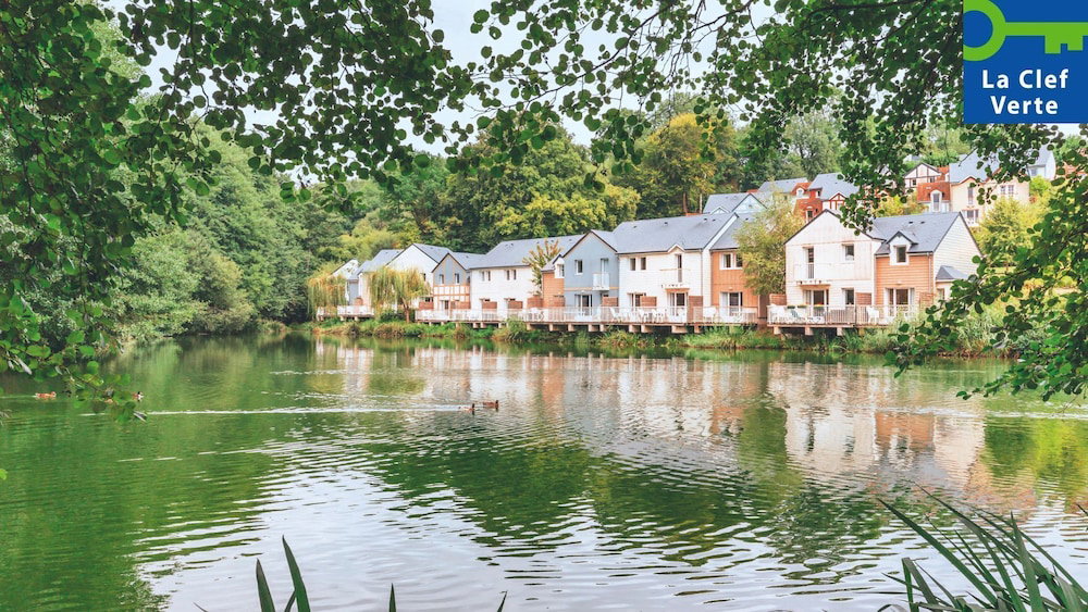 Hotel Village Normandy Garden Pierre & Vacances