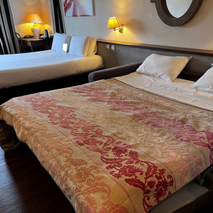 Hotel Kyriad Prestige Beaune - Le Panorama cazare Beaune-la-Rolande