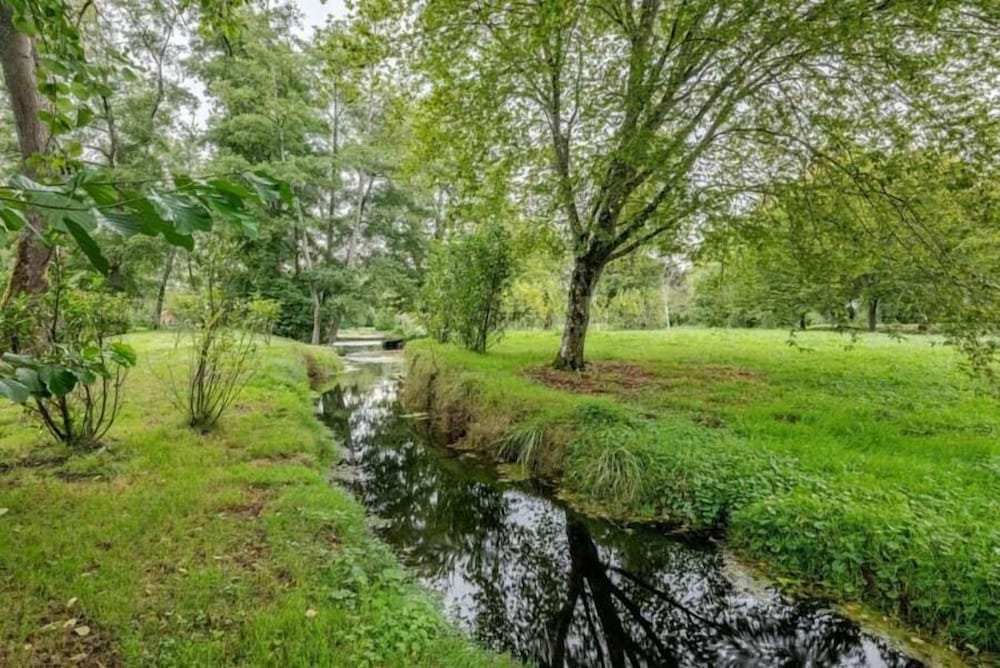 Hotel Etangs De La Palombière