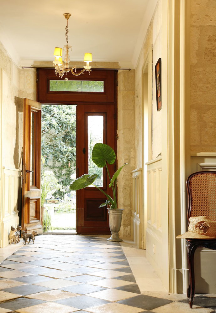 La Porte Rouge - The Red Door Inn Chambres D'hotes