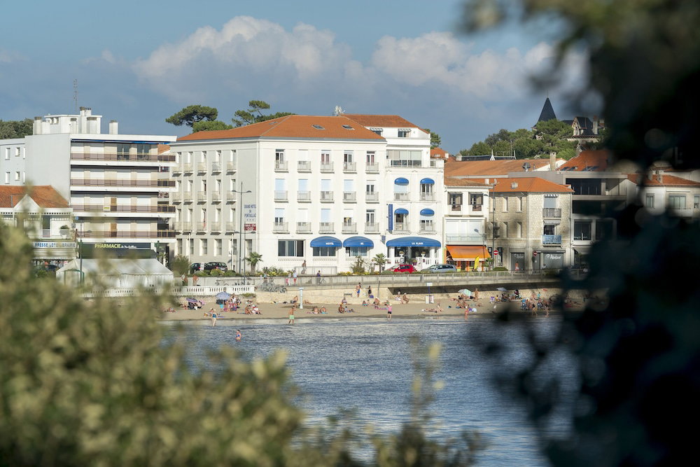 Cerise Royan - Le Grand Hôtel De La Plage