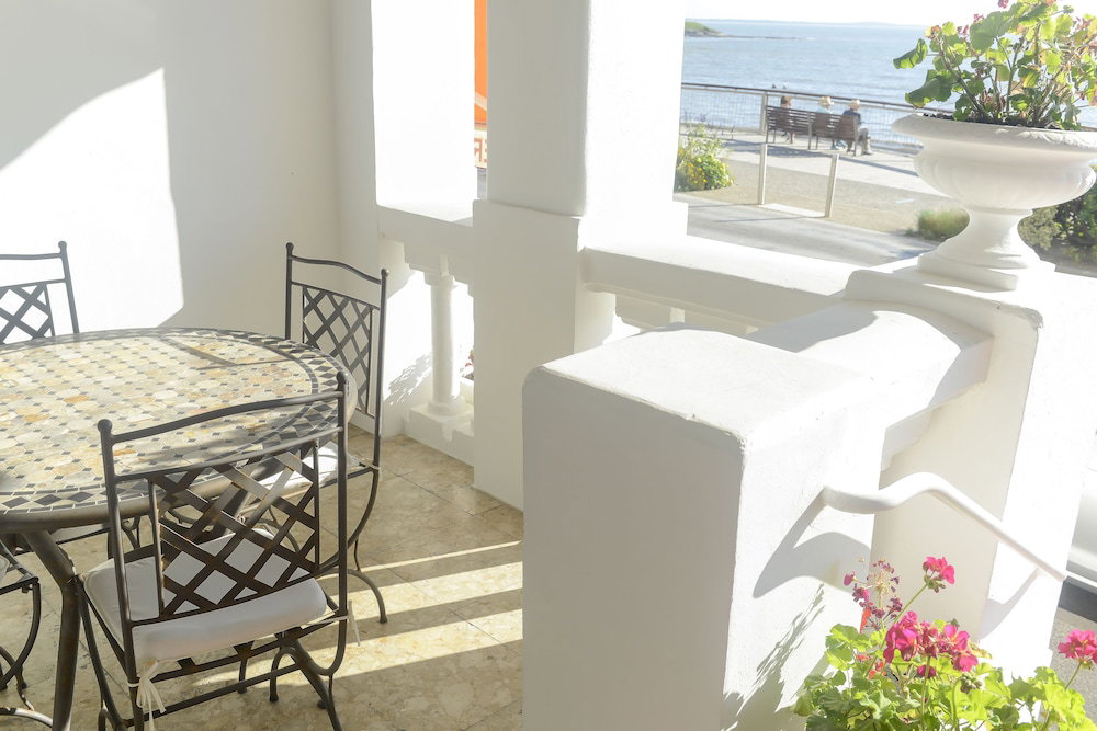 Cerise Royan - Le Grand Hôtel De La Plage