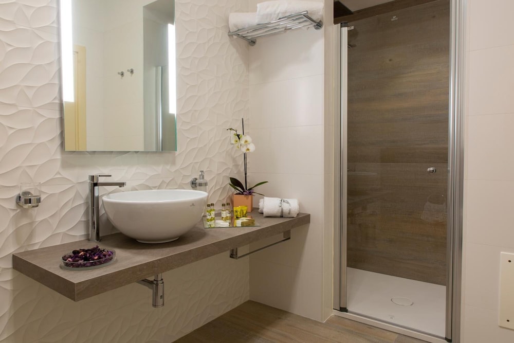 Aurum Suites