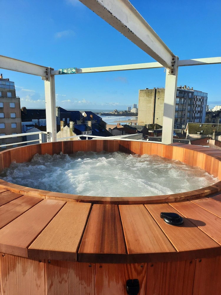 Hotel Hôtel Arc En Ciel Et Spa - Les Sables D'olonne