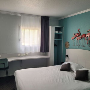 Hotel Kyriad Direct Arles cazare Arles