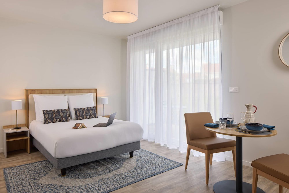 Hotel Quality Aparthotel Cholet